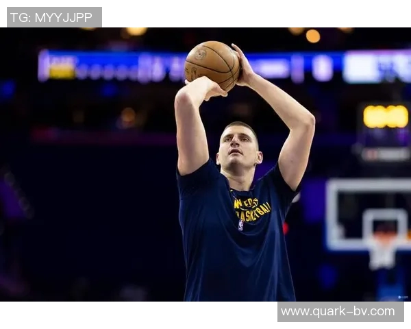 弗拉格激情四溢瞬间爆发隔扣琼斯并向约基奇挥拳庆祝全场沸腾